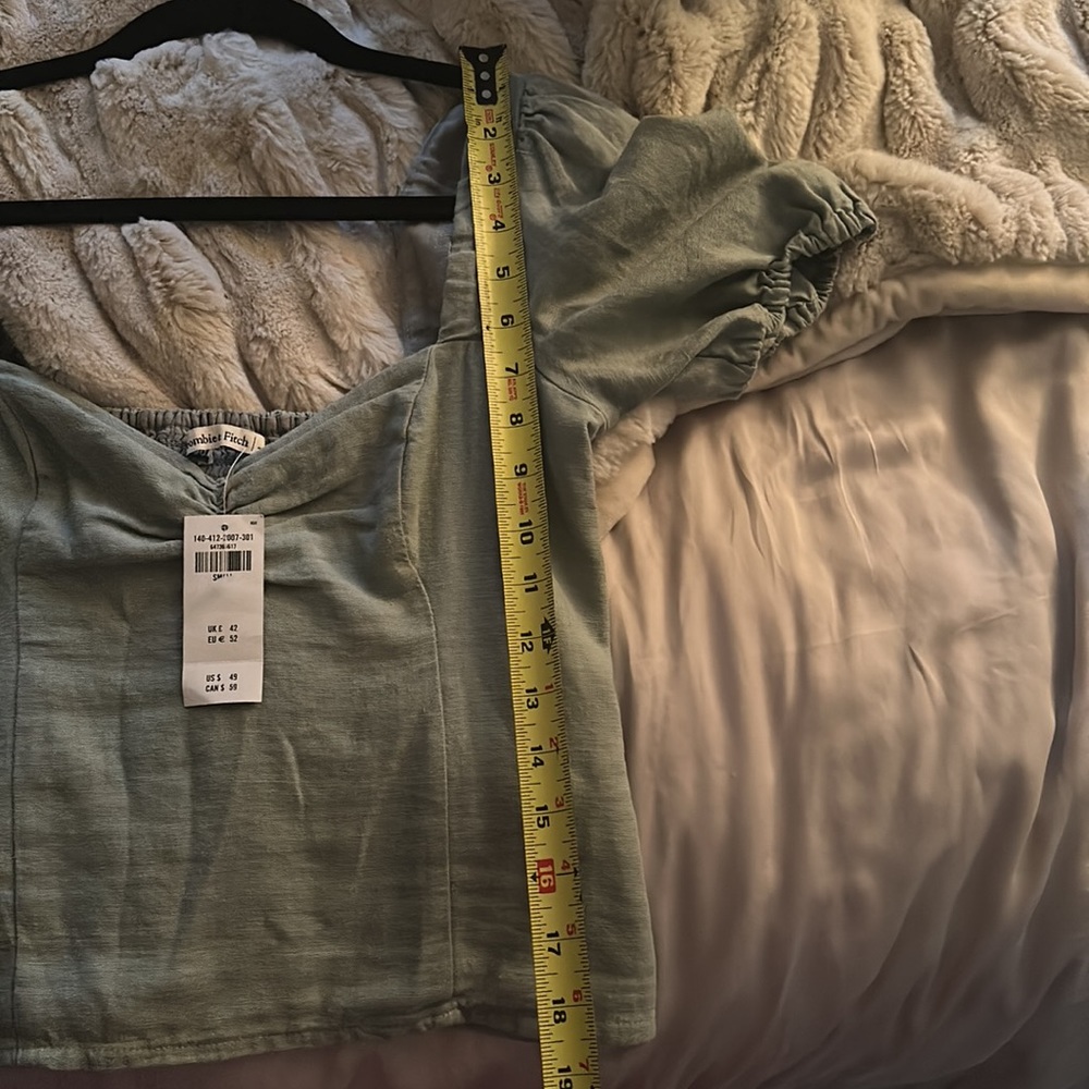 Nwt Short-Sleeve Cinched Linen-Blend Top - Picture 5 of 7